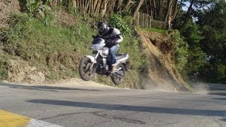 preview picture of video 'Honda CBF 150 Santa Elena downhill'