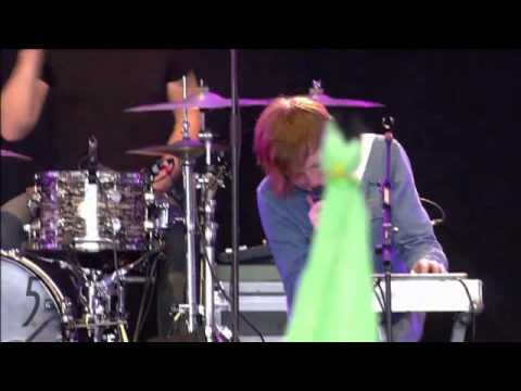 TWO DOOR CINEMA CLUB - Eat That Up, It's Good For You @ Coachella 2011