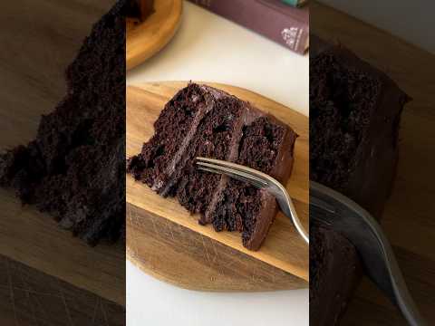 top 3 cakes of all time: chocolate cake