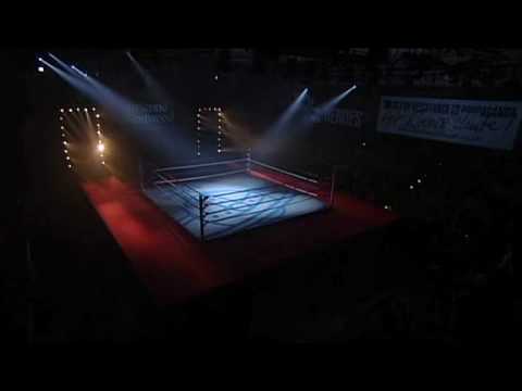 The Vivienne Westwood MAN Spring-Summer 2010 Show in Japan