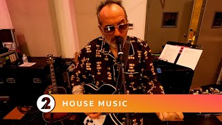 Elvis Costello - (The Angels Wanna Wear My) Red Shoes (Radio 2 House Music)