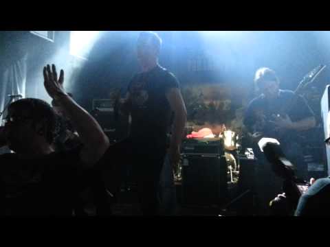 Wictims - Victims - Solar Flare Homicide (Emmure cover) live Plzen