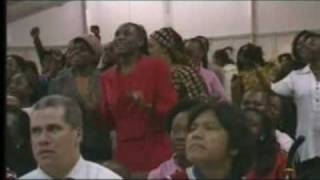 Midnight Crew, LIVE at KICC London (Part 2)... [Igwe]