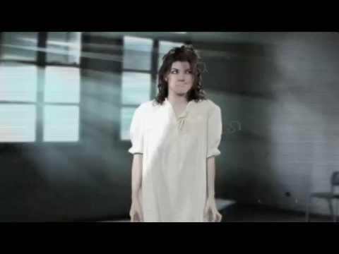 Tonia Cestari - Capate nel Muro - [Video Ufficiale]