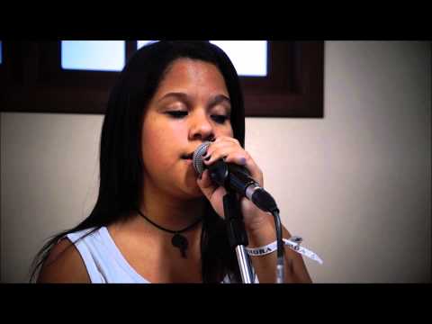 BIDELLATI-C.E.M- Emily Ribeiro "Caçador de mim" (Milton Nascimento) - 05/2015