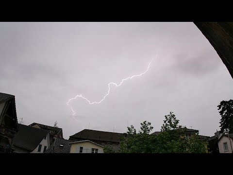 Orkanböen ,krasse Gewitter,downburst und Blitze.Das verückte gewitter saison 2021