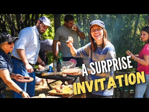 計劃改變！？?  我們被邀請參加在阿根廷巴塔哥尼亞鄉村舉行的阿根廷燒烤會 (CHANGE OF PLANS! ?  We Were Invited to an ARGENTINE BBQ in the Countryside of Patagonia, Argentina)