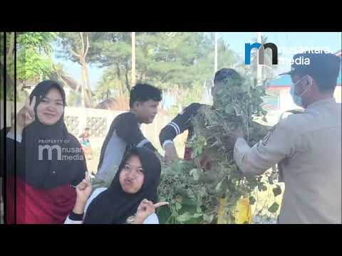 : Koperasi Nelayan Merah Putih, Gotong Royong Pandeglang, TNI Polri Bersih Pantai, Wisata Pandeglang, Cikiruh Wetan Cikeusik