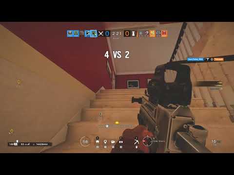 Scary moment Amaru vs Mozzie