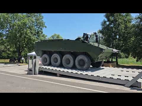 GDELS Mobility Day 2025: Piranha 5 klettert über Stufe