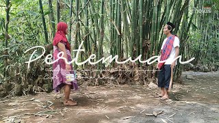 Download lagu Video Clip Parodi | Pertemuan - H.Rhoma Irama - REVINA & RIAN (Cover Dangdut) | GASENTRA PAJAMPANGAN mp3