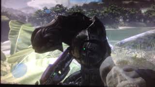 Trying to kill the alien/ Halo 3