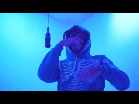 KEY BLICK ~ DORA (HOT OR NOT MIC PERFORMANCE)