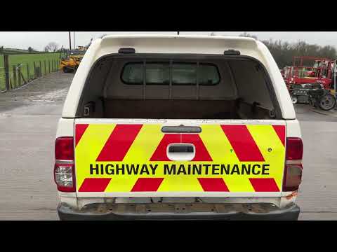 TOYOTA HILUX ACTIVE 2.5 D-4D 4WD DOUBLE CAB PICKUP - Image 2