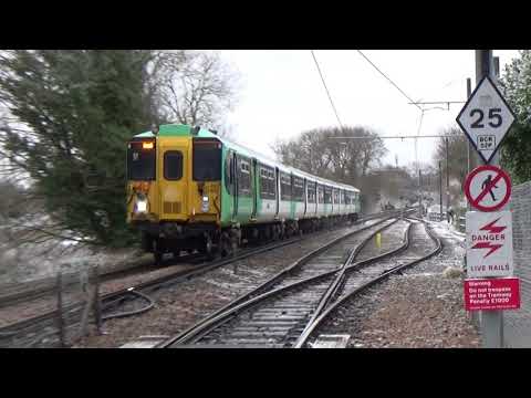 Southern 455832 passing Beckenham Road