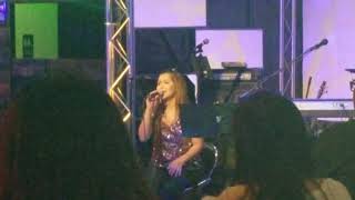 Carol Banawa singing Baby Now That I Found You