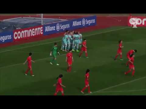 Algarve Cup, grupo B, 1ª jornada: Coreia do Sul 3...