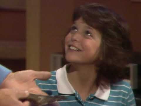 Fire Writing, Paper Towel Tube, Bird Flies, Bleach Art, Tricks with Gravity, Fire Extinguisher +