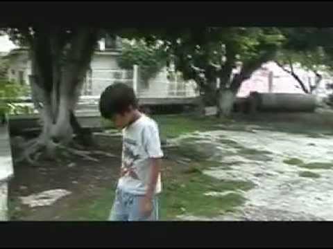 EL NIÑO Y LA BODA.mpg