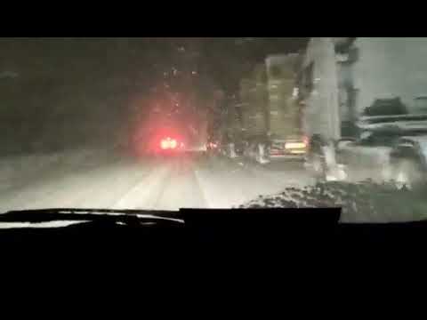 Երևան-Սևան մայրուղում ձնաբուք է. մեծ թվով բեռնատարներ են կուտակվել