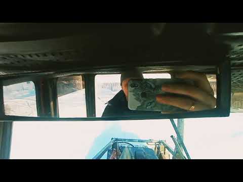 МТЗ 80 чИсТка снега, большая территория)))