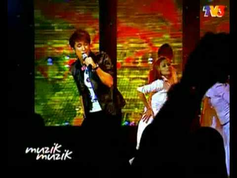 Nashrin - Fobia Cinta (MTV @ Muzik25)