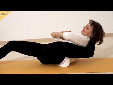 Fuß-hinter-dem-Kopf-Stellung im Liegen - Eka Pada Shirasana - Yoga Asana Lexikon