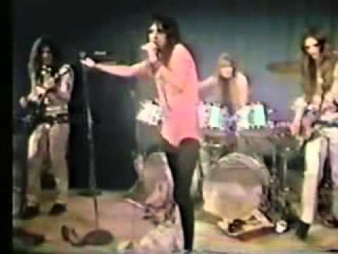 Alice Cooper - Is It My Body - Love It To Death (1971) Live (Original LP)