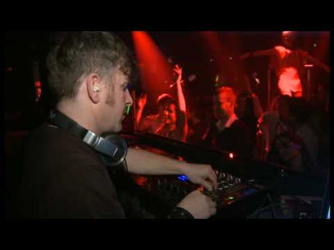 Josh Gabriel plays at club Exit (2009 11 28)