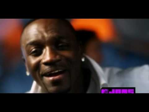 Daydreaming - DJ Drama Ft Akon T.I Snoop Dogg