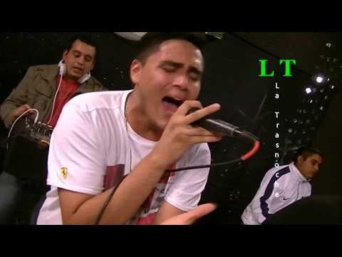 EL CHAMPION Y LOS WARA EN VIVO EN LA TRASNOCHE 02