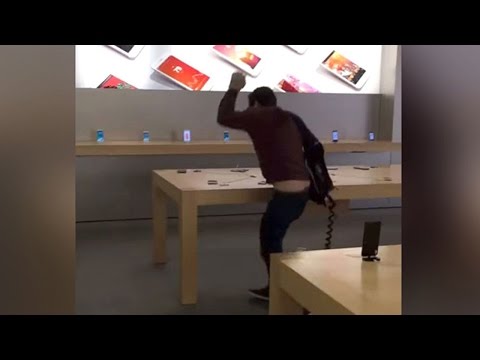 Angry Customer SMASHES Apple Store (VIDEO)