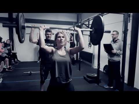 CrossFit Lansingerland doing 18.5