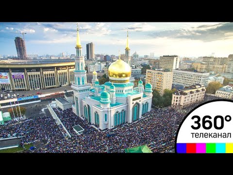 130 тысяч мусульман совершили утренний намаз в честь праздника Ураза Байрам