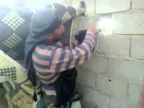 انتشار مقاتلي لواء الشهيد رفيق الحريري في محيط مطار دير الزور العسكري ورصد تحركات قوات النظام داخل المطار