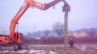 preview picture of video 'DAEDONGENG. VIBRO HAMMER (SHEET PILE DRIVER)'