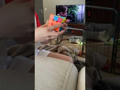 Liano9 jaar rubiks cube 3x3 in 1,5 minuut opgelost
