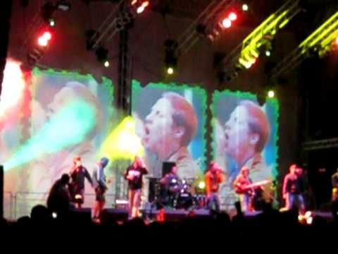 Fast Food Orchestra live on MIGHTY SOUNDS 2011-Jump Around