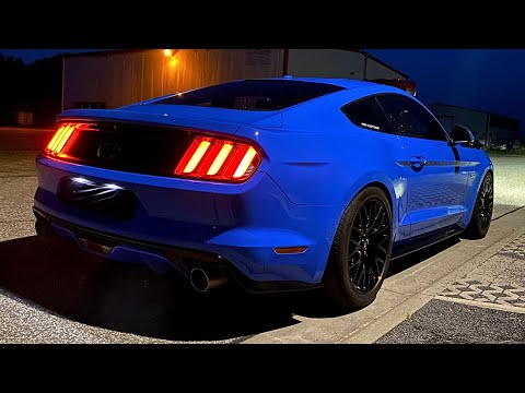 2017 Ford Mustang GT V8 5.0 Fastback - pov night drive