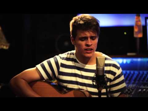 Hey There Delilah Cover- by Harry Phillips