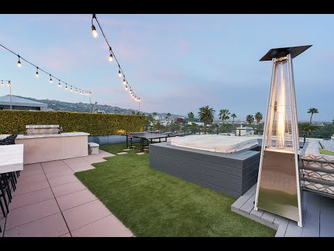 432 N Oakhurst Dr Penthouse 504, Beverly Hills, CA 90210 - $3,549,000