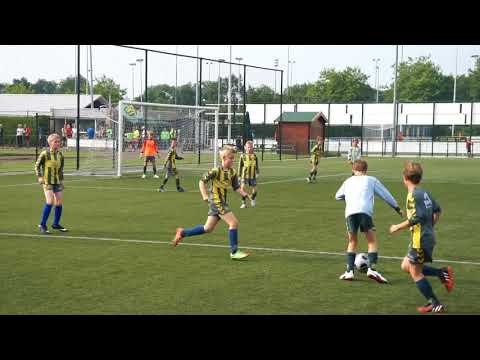Oefenwedstrijd JO13-9 tegen JO13-4