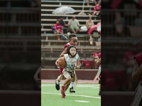 The determination on his face . Gotta love it 🔥👏🏽 (4U football) #troutmanproductions