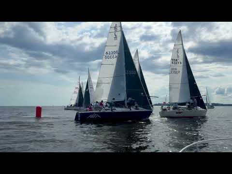 J/30 Pile Up 🤣🤣🤣