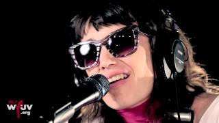 Pieta Brown - "Wondering How" (Live at WFUV)