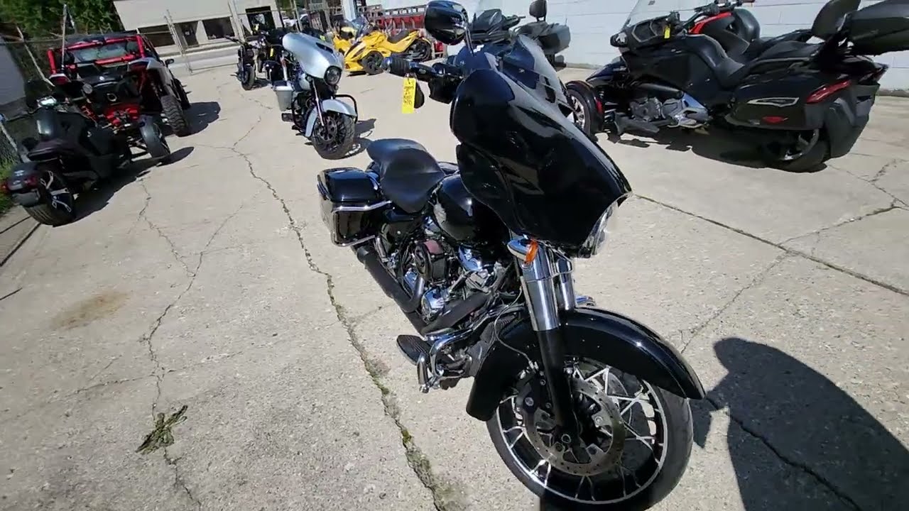 2021 Harley-Davidson® Street Glide® Special Motorcycle
