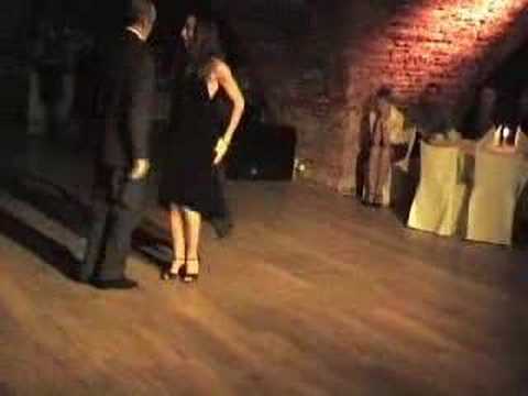  Maria Plazaola  and  Carlos Gavito  are  dancing  to  the  tango  "  Bordoneo y 900  "