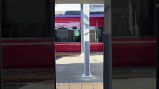 名張駅　特急が特急に抜かれる