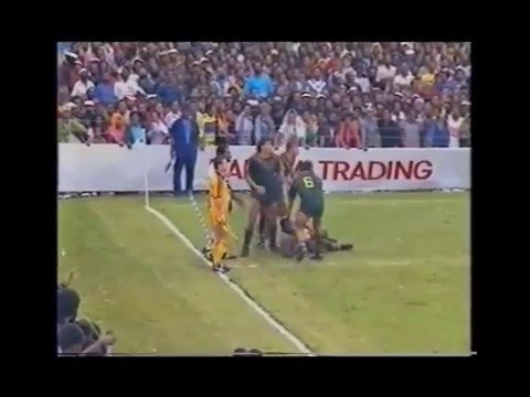 John Okul's amazing tackle on Rod Wishart - PNG Highlands Zone