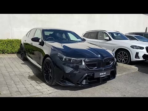 BMW M5 4.4 - Image 2